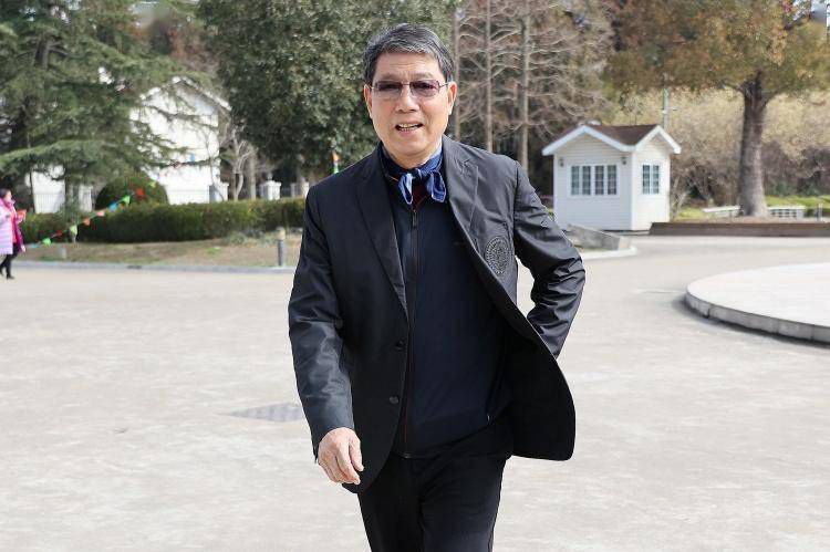 av在线播放一区
